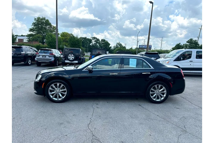 $11780 : 2016 300 4dr Sdn 300C AWD image 5