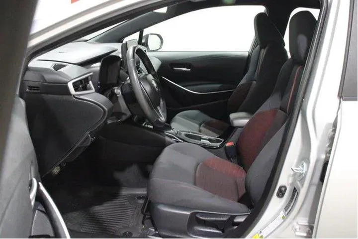 $26449 : Toyota Corolla 2025 SE 4dr S image 3