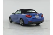 $35998 : BMW 2 Series 2017 M240i 2dr thumbnail