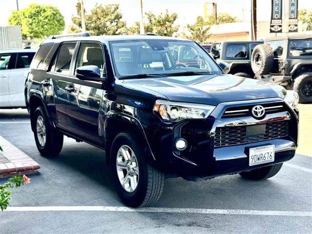 2021 4Runner SR5 Premium image 5