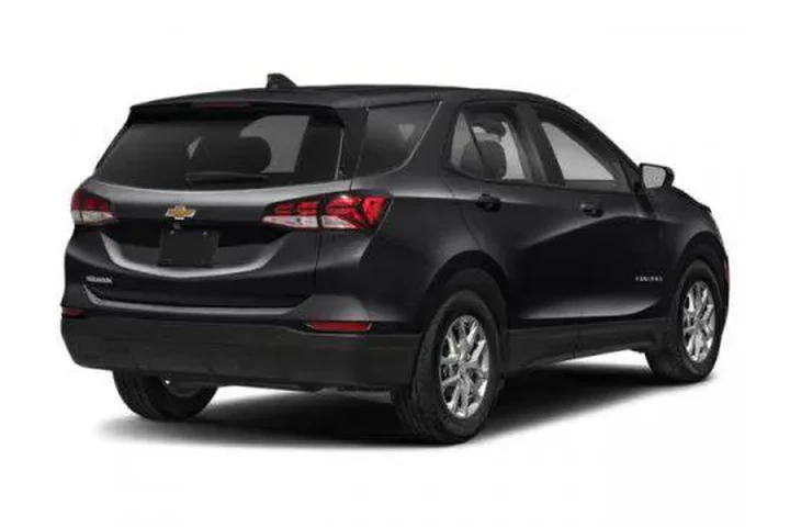 $28124 : Chevrolet Equinox 2024 4x4 P image 2