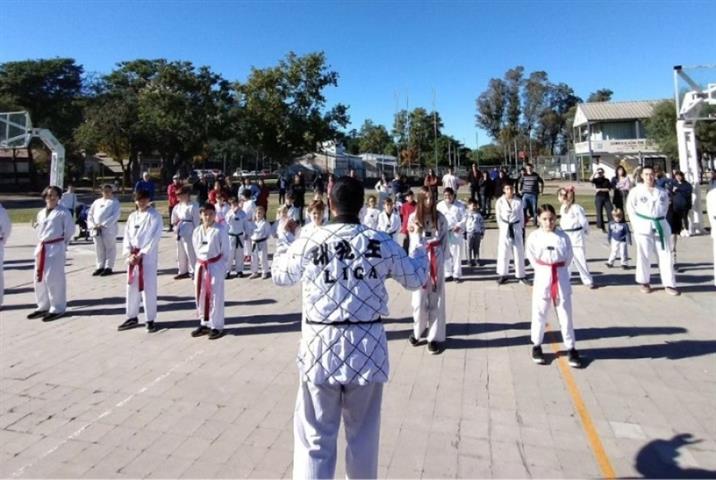 Taekwondo - Villa Allende image 4