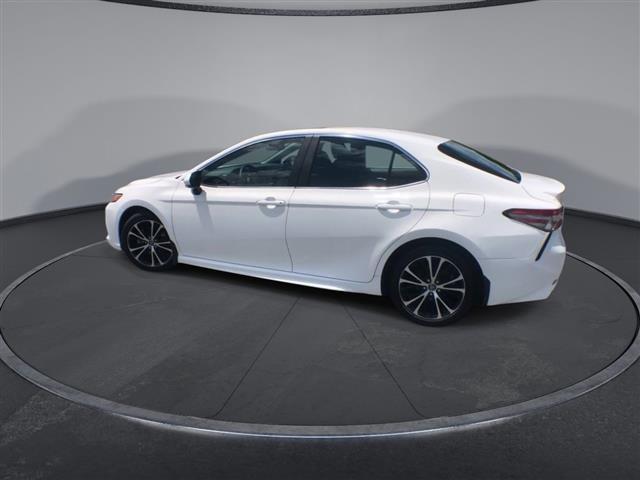 PRE-OWNED 2018 TOYOTA CAMRY L image 6