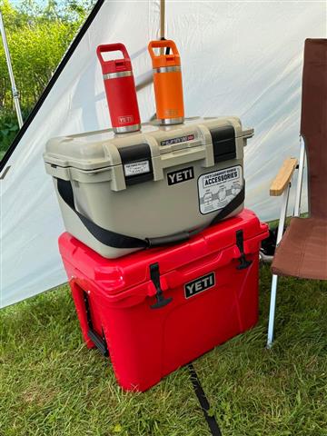 Yeti coolers and flask CANADA image 8