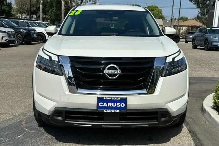 $29998 : Nissan Pathfinder 2023 AWD S image 8