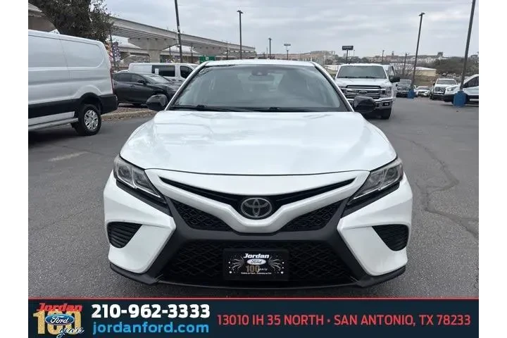 $14497 : Toyota Camry 2020 SE 4dr Sed image 2