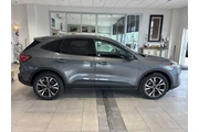 $29990 : Ford Escape 2022 AWD SE 4dr thumbnail