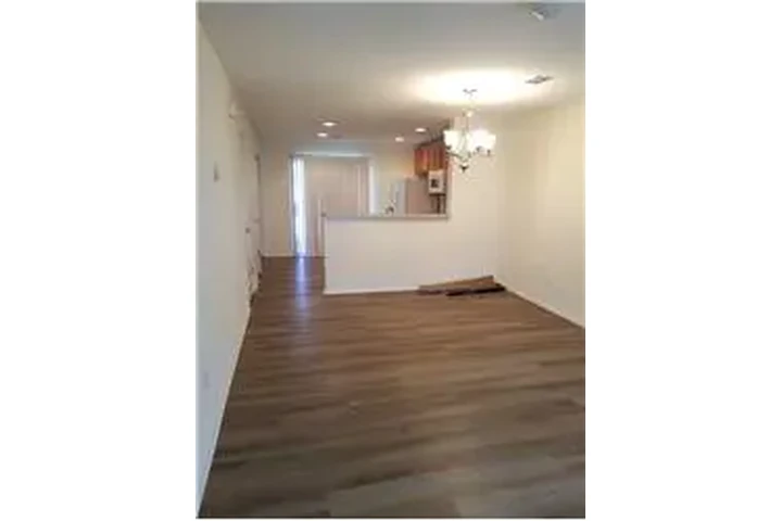 $1650 : Rental property with 2 bedro image 5