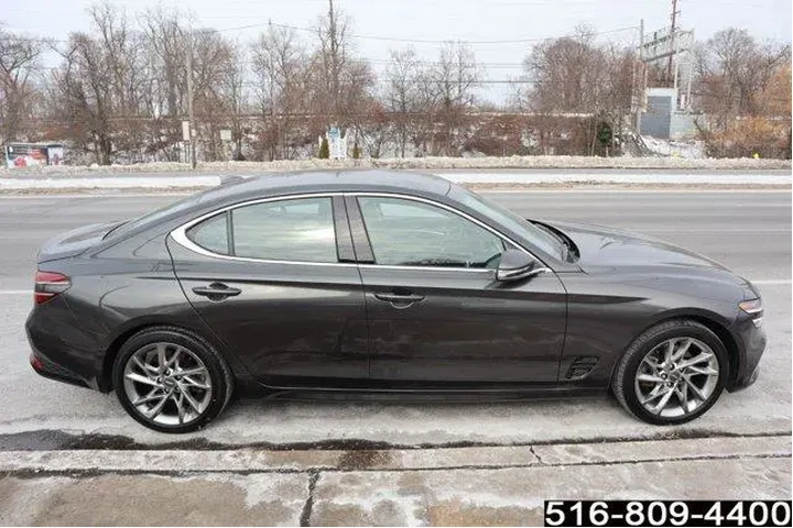 $25947 : Genesis G70 2022 2.0T 4dr Se image 4