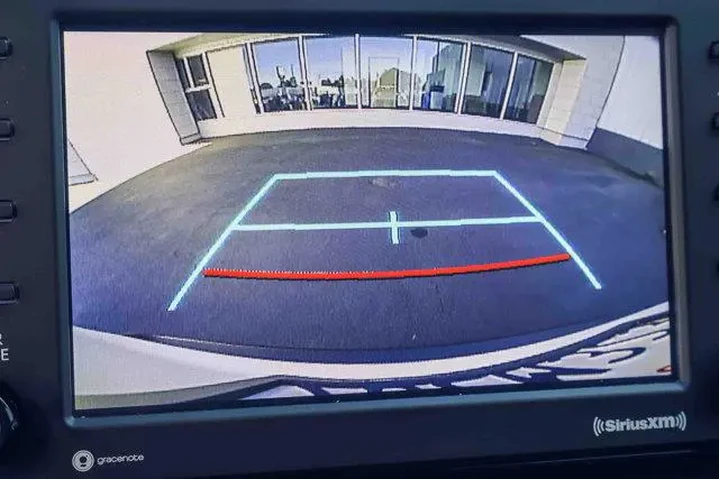 $25500 : Toyota RAV4 2022 AWD XLE 4dr image 5