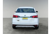 $16900 : Nissan Versa 2021 SV 4dr Sed thumbnail