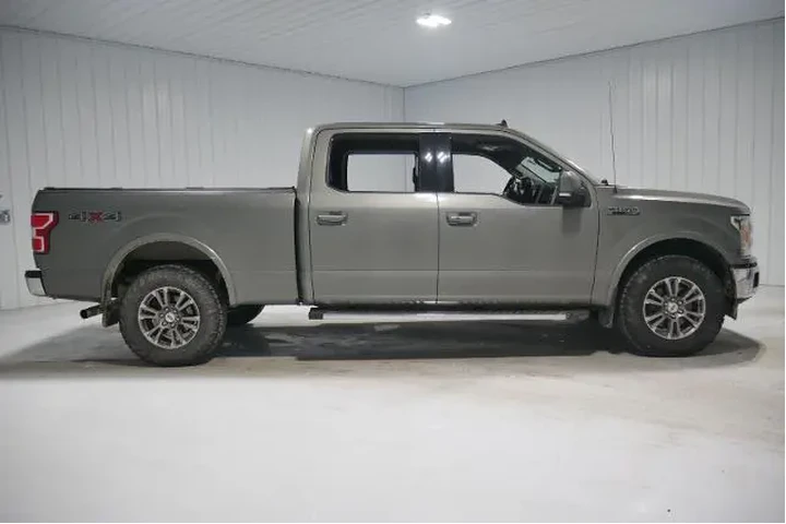 $29000 : Ford F-150 2019 4x4 Lariat 4 image 4
