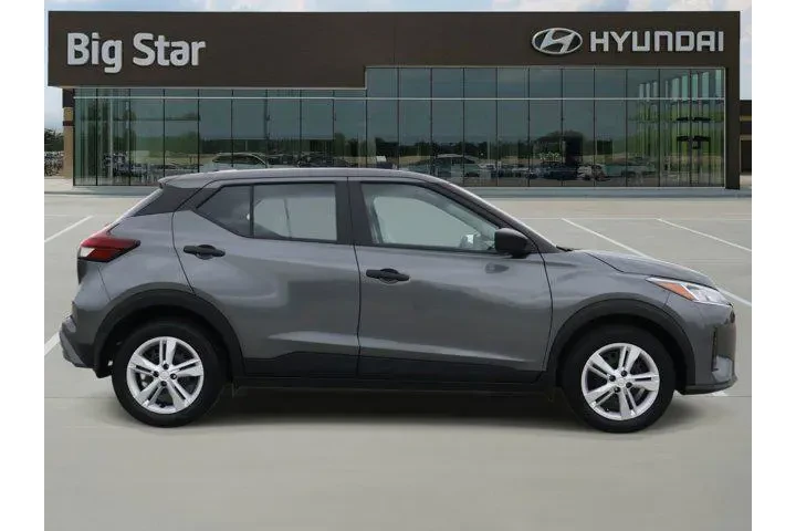 $20013 : Nissan Kicks 2024 S 4dr Cros image 5