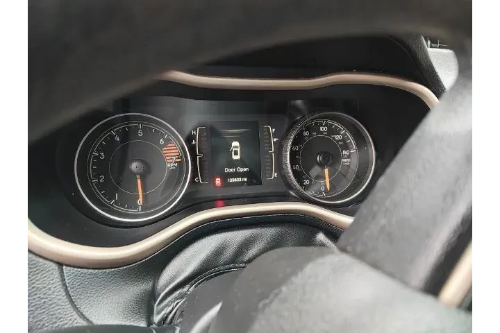 $10498 : Jeep Cherokee 2016 Sport Alt image 8