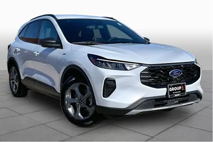 $25127 : Ford Escape 2025 ST-Line 4dr image 3