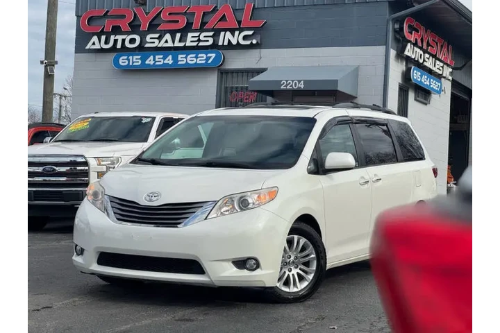 $16995 : 2017 Sienna XLE 8-Passenger image 3