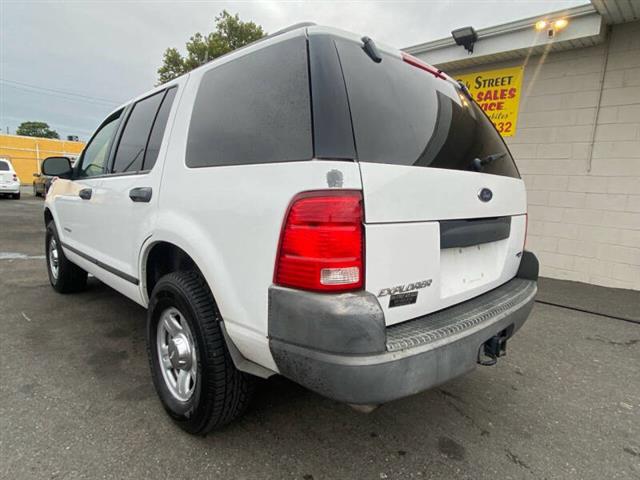 $2995 : 2004 Explorer XLS image 9