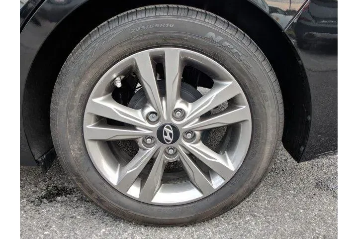 $12988 : Hyundai ELANTRA 2017 SE 4dr image 9