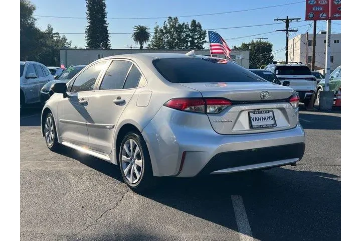 $16495 : Toyota Corolla 2021 LE 4dr S image 4
