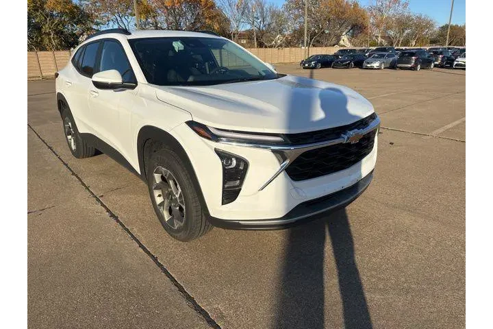 $19987 : Chevrolet Trax 2024 LT 4dr C image 1