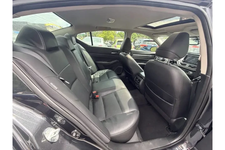 $13995 : 2019 Altima 2.5 SL image 10