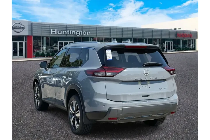 $33080 : Nissan Rogue 2025 AWD SL 4dr image 5