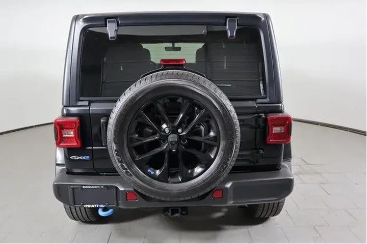 $31550 : Jeep Wrangler 2023 4x4 Sahar image 7