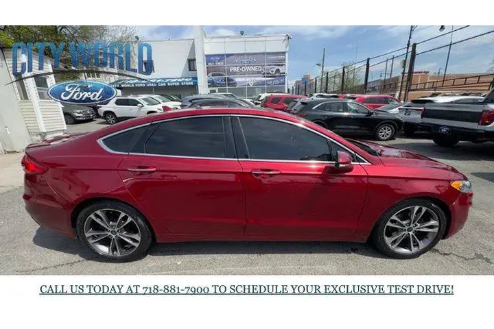 $14889 : Ford Fusion 2019 AWD Titaniu image 4
