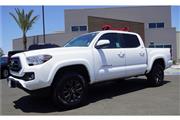 $32984 : 2020 Tacoma 4WD SR5 Pickup 4D thumbnail