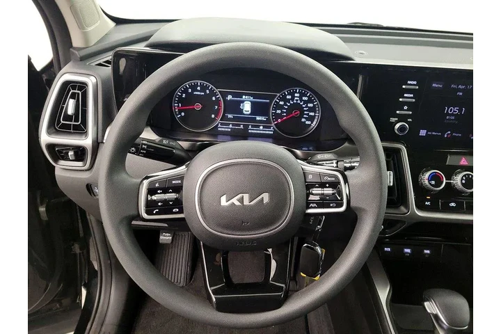 $23998 : Kia Sorento 2023 LX 4dr SUV image 10