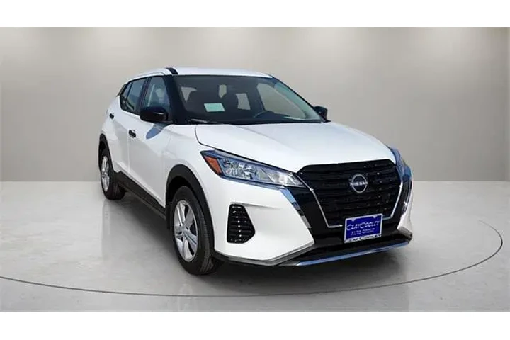 $18552 : Nissan Kicks Play 2025 S 4dr image 1