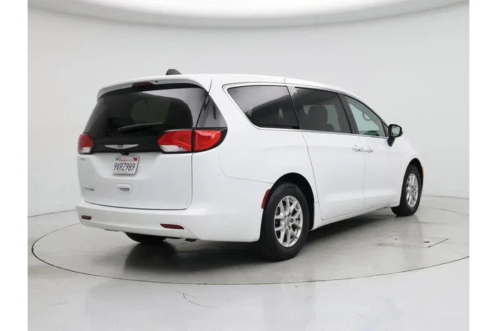 $21998 : Chrysler Voyager 2022 LX 4dr image 8