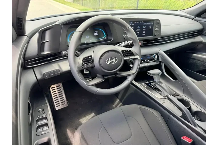 $23255 : Hyundai ELANTRA 2025 SEL Spo image 1