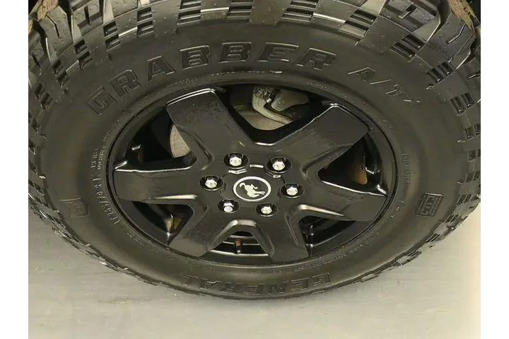 $39933 : Ford Bronco 2023 4x4 Base Ad image 9