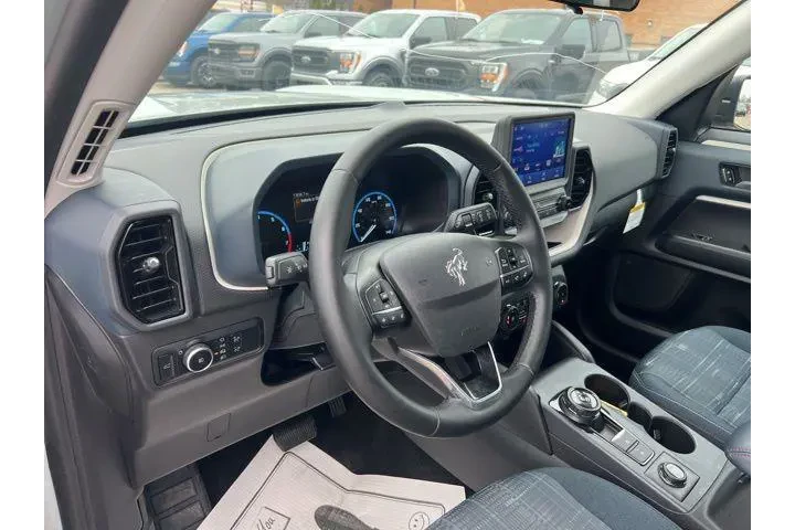 $27984 : Ford Bronco Sport 2024 AWD H image 7