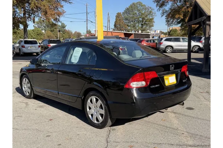 2010 Civic LX image 5