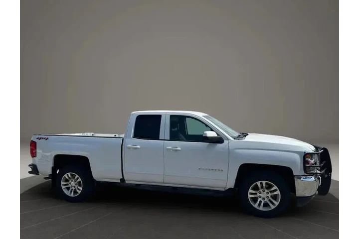 $19900 : 2018 Silverado 1500 LT image 9