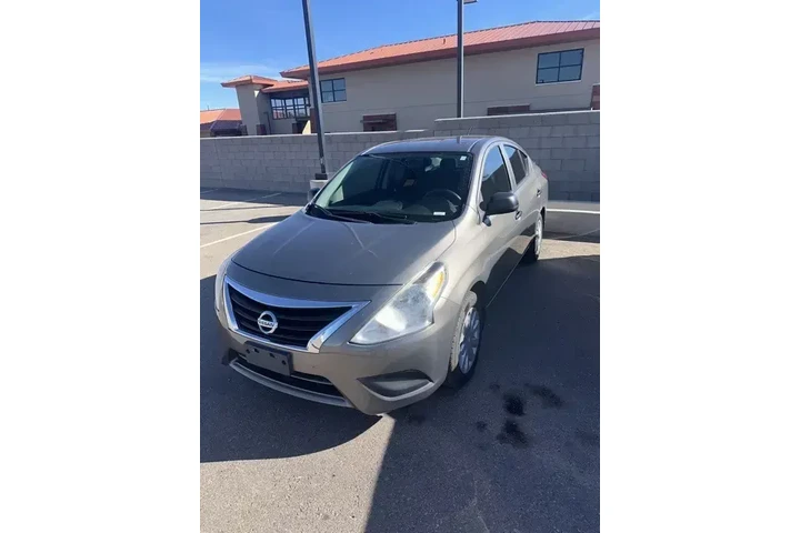 $7981 : Nissan Versa 2015 1.6 S Plus image 1