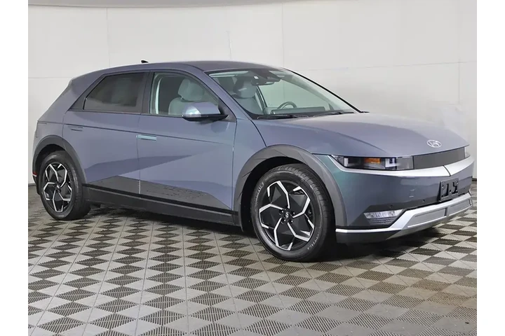 $21993 : Hyundai IONIQ 5 2024 AWD SEL image 2