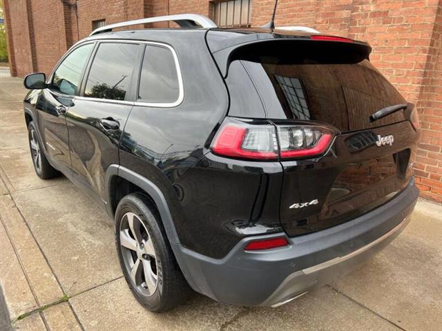 $17200 : 2019 Cherokee Limited image 3