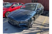 $27399 : Genesis G70 2025 2.5T Standa thumbnail