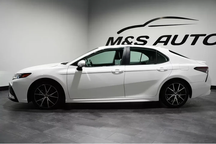 $21075 : 2023 Camry image 3