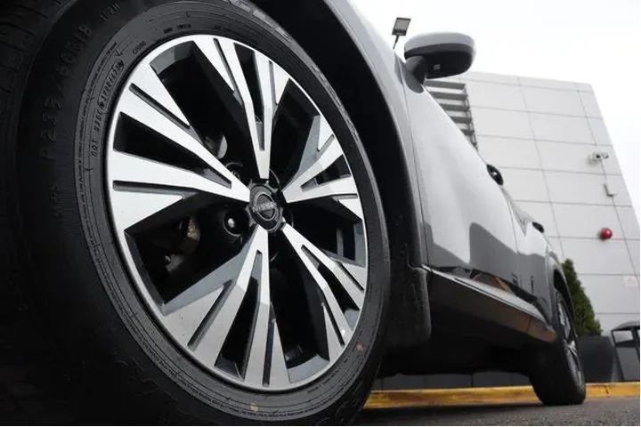 $22977 : Nissan Rogue 2023 AWD SV 4dr image 9