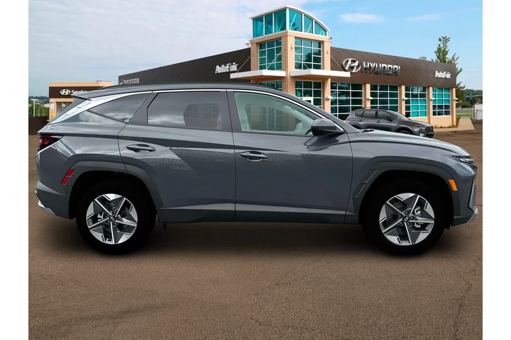 $26900 : Hyundai TUCSON 2025 AWD SEL image 9