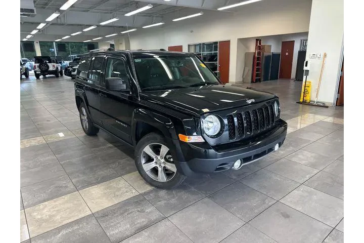 $8500 : Jeep Patriot 2017 Latitude 4 image 1