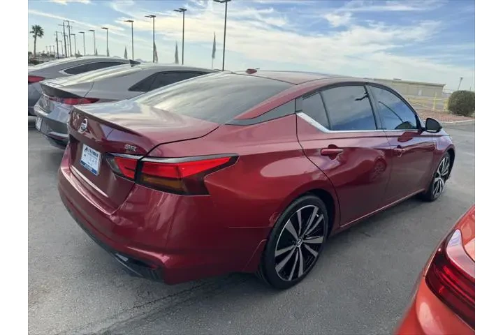 $14999 : Nissan Altima 2019 2.5 SR 4d image 5