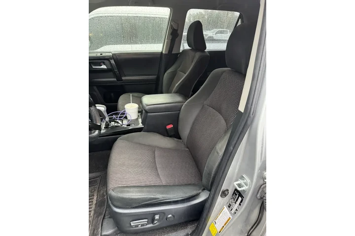 $31228 : Toyota 4Runner 2021 4x4 TRD image 4