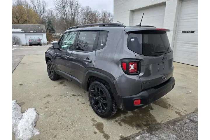 $14000 : Jeep Renegade 2018 4x4 Latit image 7
