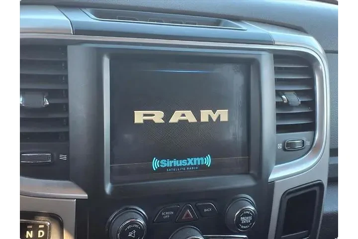 $25995 : Ram 1500 Classic 2020 4x4 SL image 10