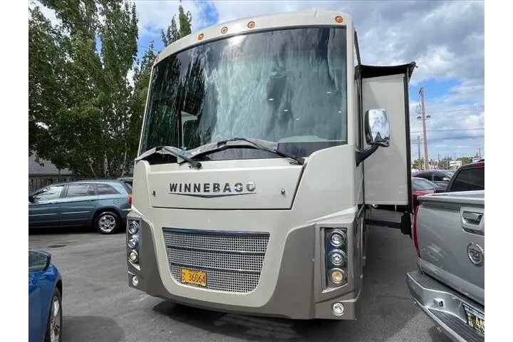 $69500 : 2017 Winnebago SIGHTEER image 6